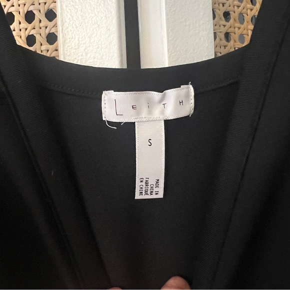 Leith Body Con Dress - Picture 3 of 5